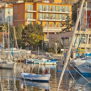De La Darse 2*, Villefranche-sur-Mer Frankrijk