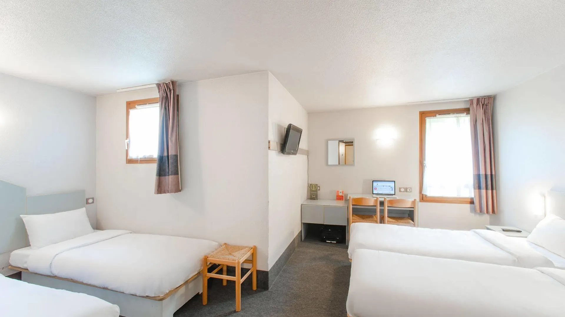 B&B Hotel Chambery La Cassine