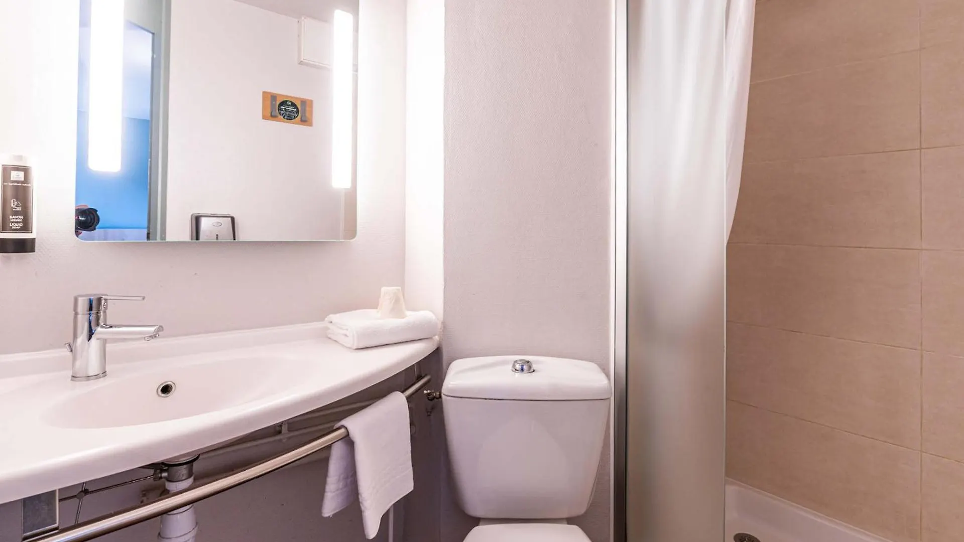 B&B Hotel Chambery La Cassine