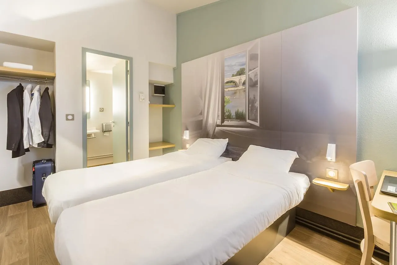**  B&B Hotel Chambery La Cassine France